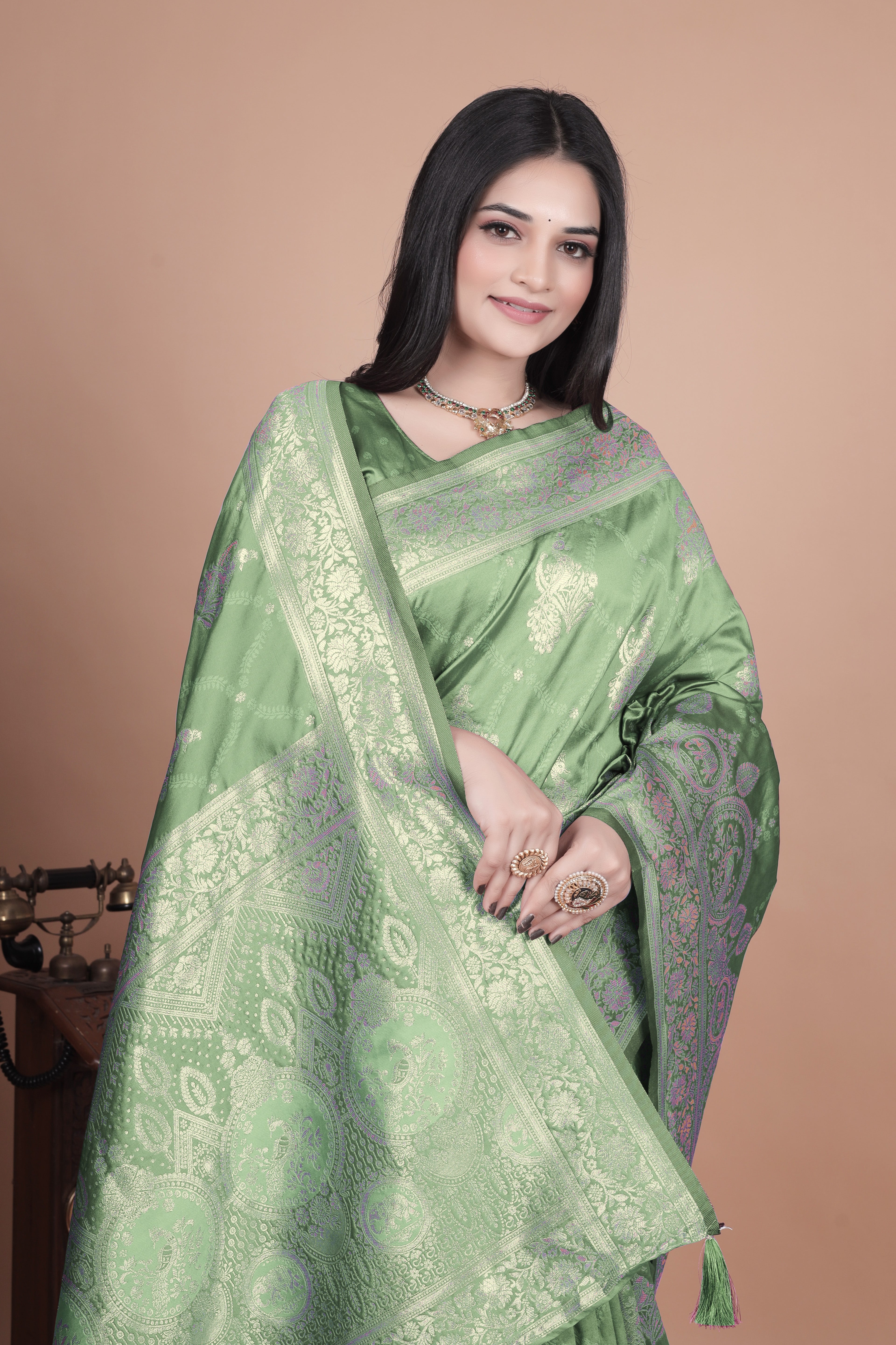 Banarasi Silk Saree with Intricate Silver Zari Weave with 4 color option  ✨🌸